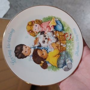 Avon 1989 loving is caring Mother's Day plate